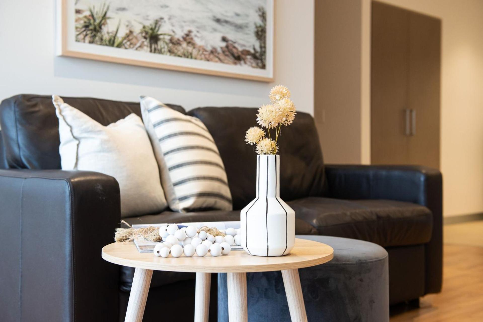 Holiday home Luxe On Main In Views Of The Bay Mornington